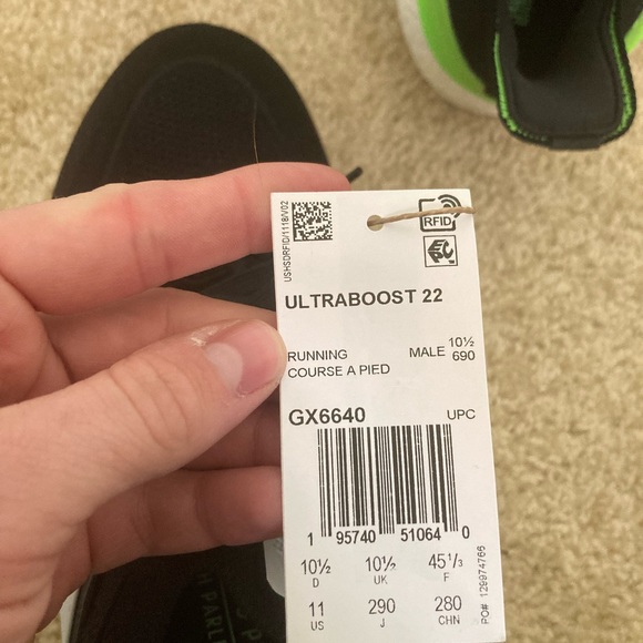 Adidas Ultraboost 22. Men’s size 11 - Picture 8 of 10